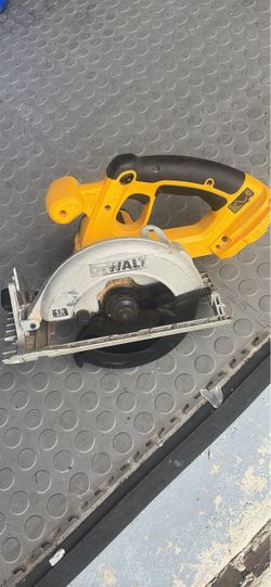 Dewalt Circular Saw