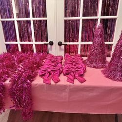 Wondershop Hot Pink Metallic Christmas Bows & Pink Tinsel Garland