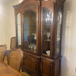 Vintage Ethan Allen China Cabinet 
