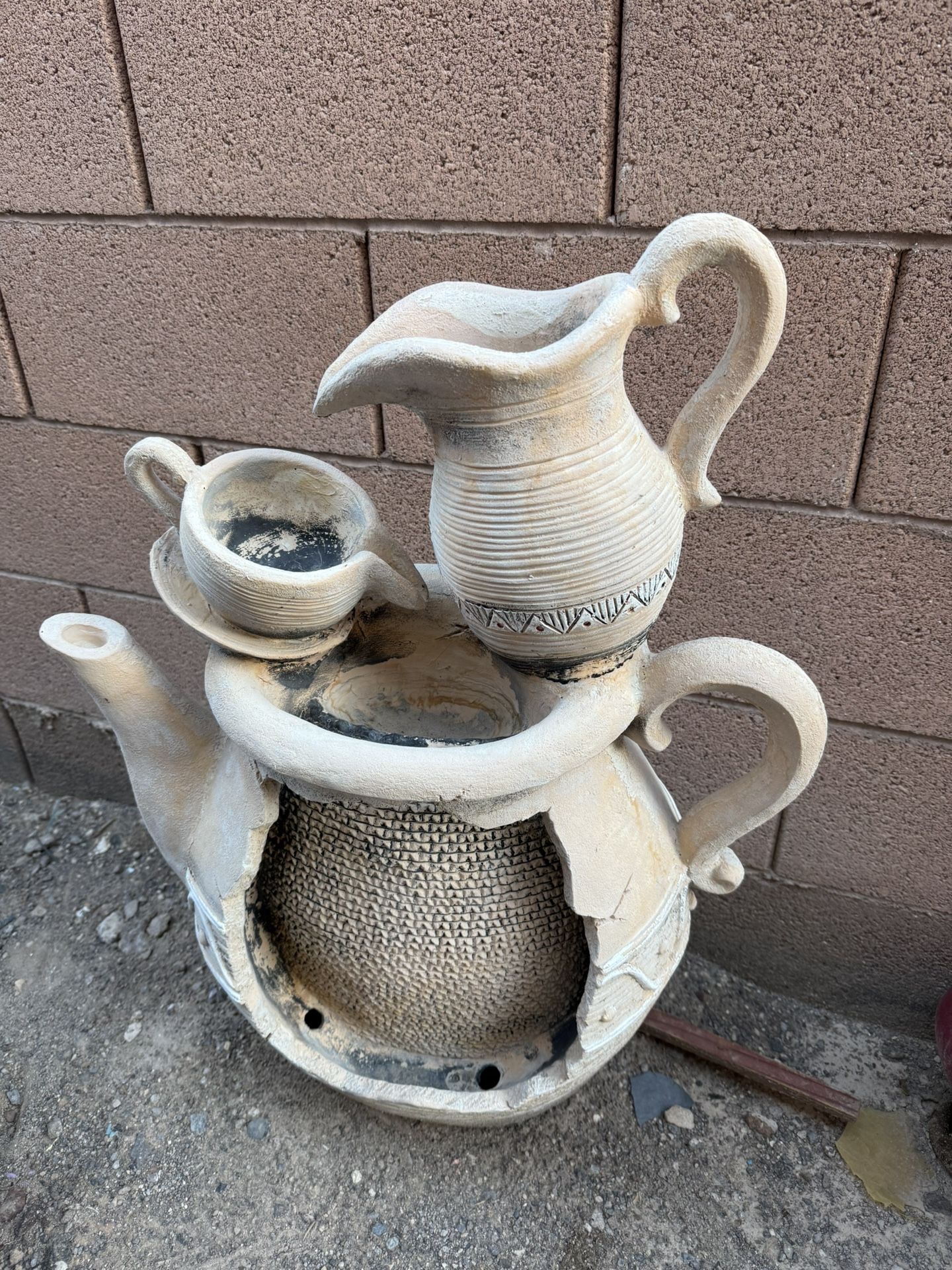 Southwestern garden accent Fountain Feature 