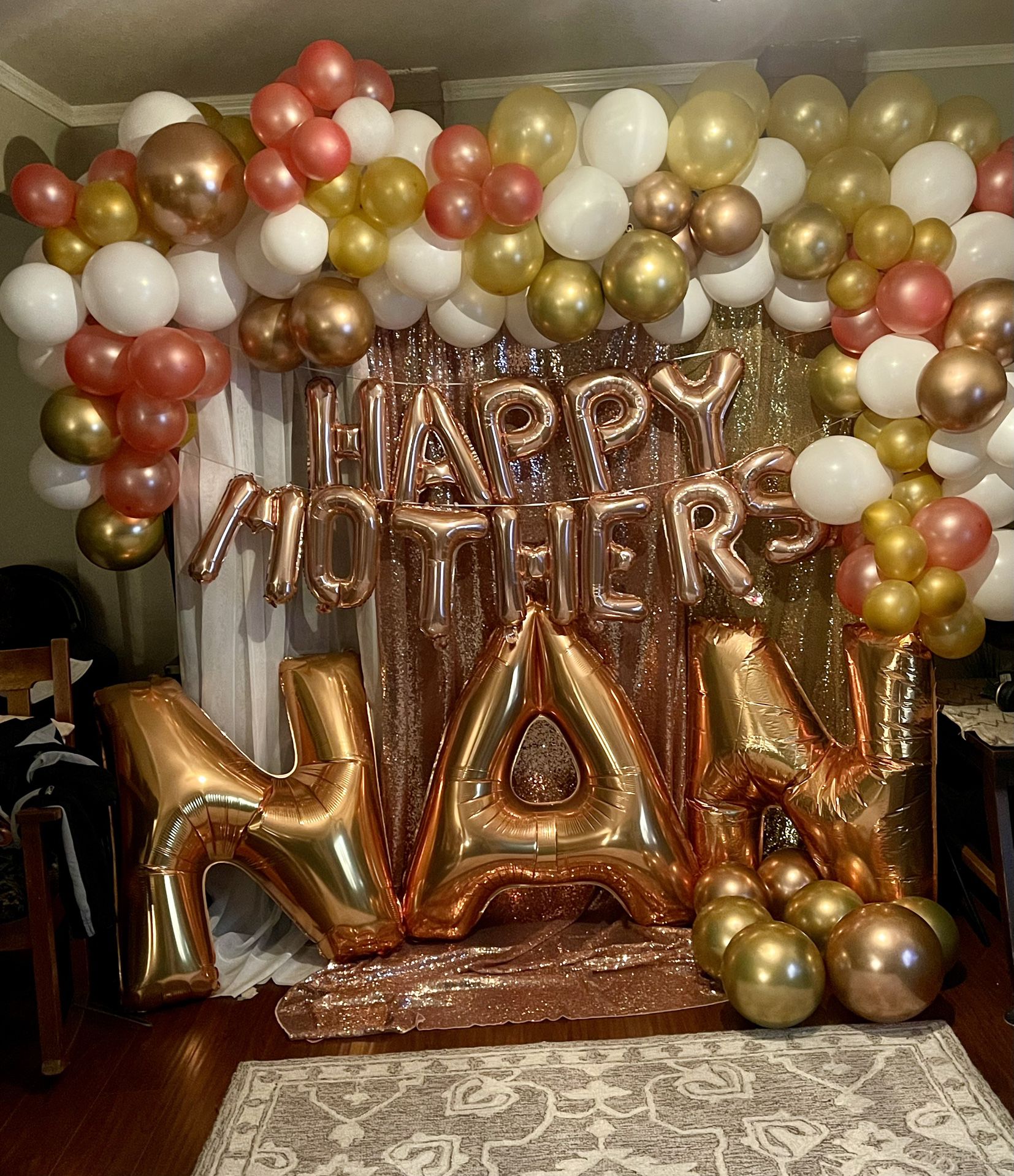 Happy Mothers Day Decor 