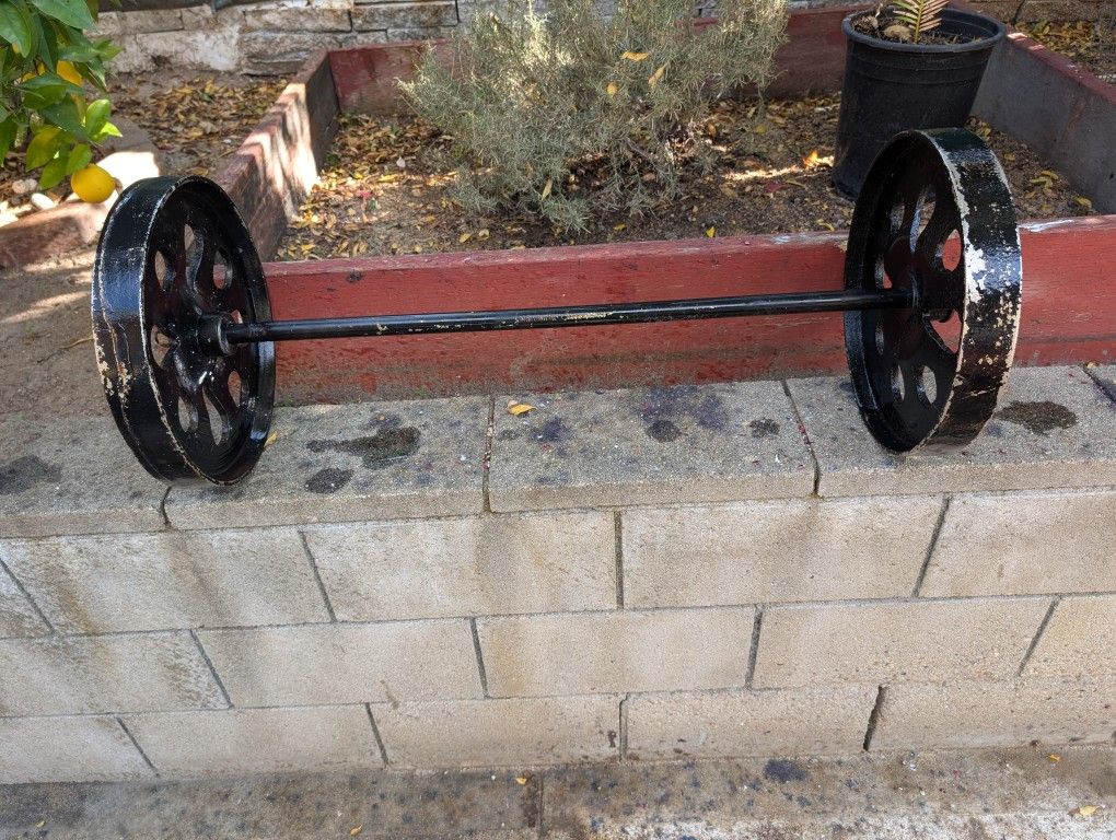 Front And Back Weightlifting In Very Good Condition