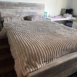 Bed frame w nightstand