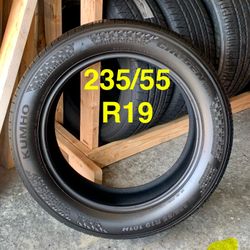1 Used Tire Kumho Crugen HP71 235/55R19 About 60% Tread.
