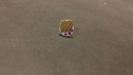 Buick Reward Pin 10 karat gold with three red rubies