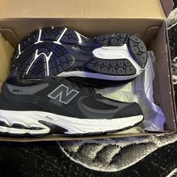 New Balance 2002r 