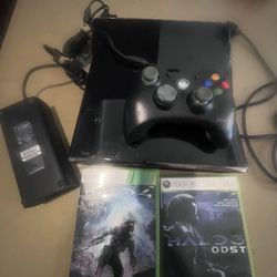 Xbox 360 Slim W Control And Games 