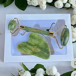 Beauty Gua Sha and roller