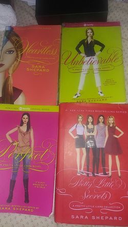 Pretty little liars book collection