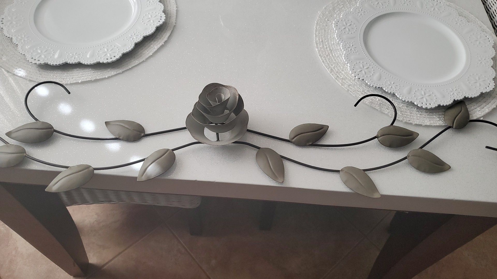 Metal wall decor