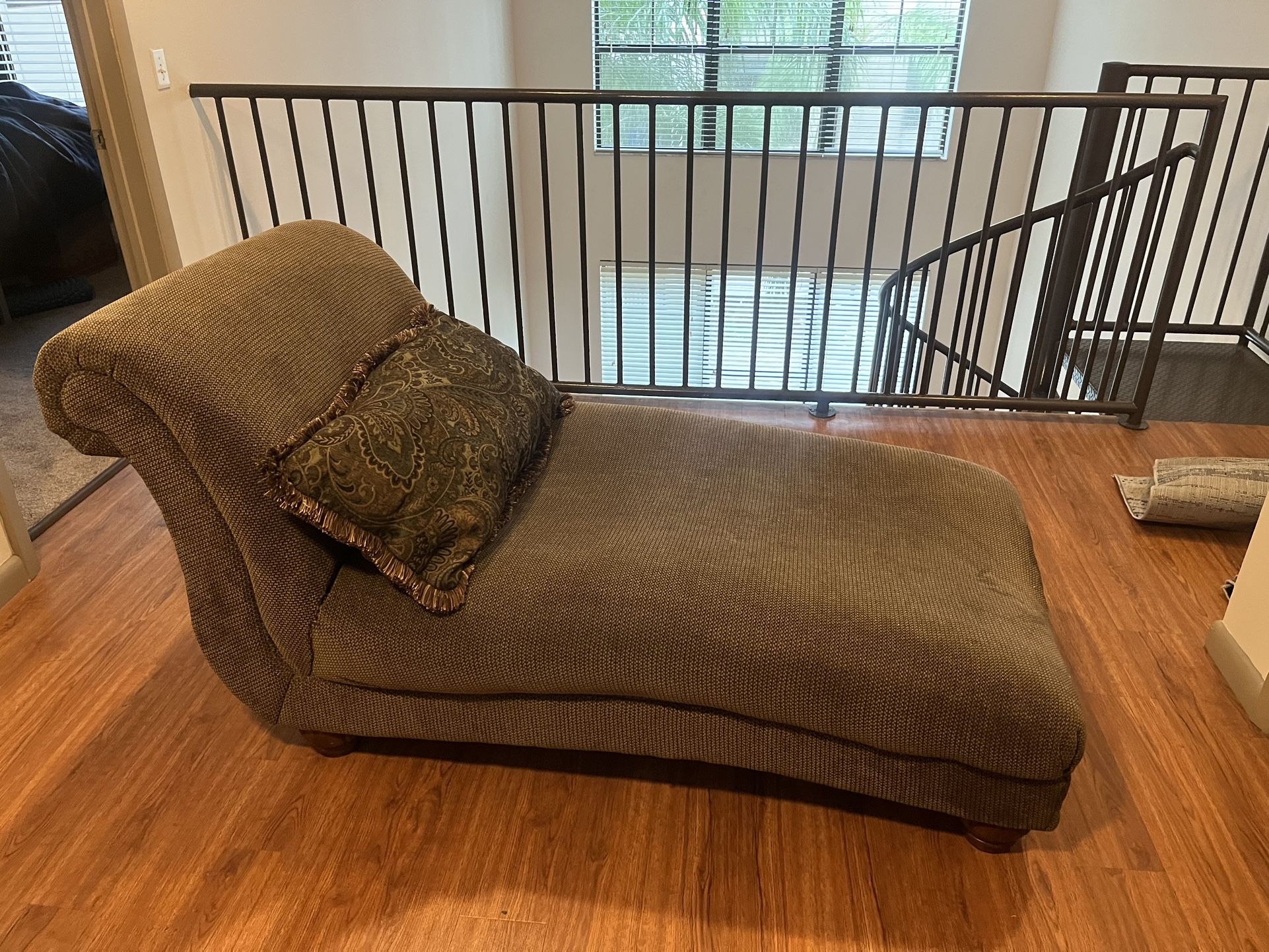 sofa chaise