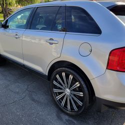 Ford Edge, Low Miles, Clean Title, Smogged, Registered, 22"rims, Reliable Transportation 