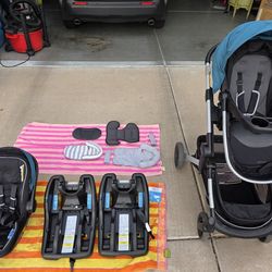 Graco Snugride 35 lite stroller and car seat system with an extra base