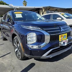 2025 MITSUBISHI OUTLANDER SE SPORT UTILITY 4D 