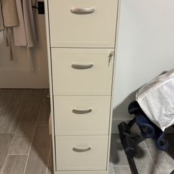 Filing Cabinet With Lock & Key