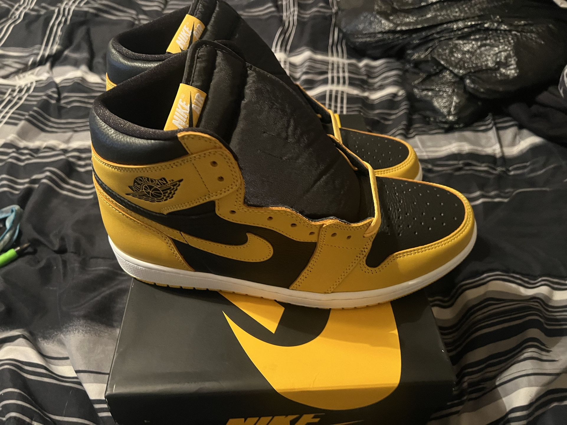 DS Air Jordan 1 (Pollen)