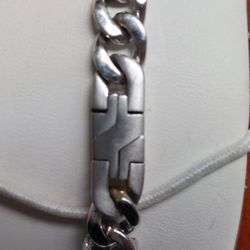 14k White Gold Italian Figaro Designer Bracelet 8" In Length 