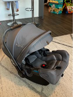 NUNA PIPA RX Infant Carseat + Base