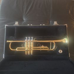 Yamaha YTR2335 Trumpet