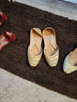 Girl 's Khosa (Shoes) Preloved 