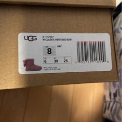 UGG SIZE 8