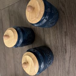 Dark Blue Ceramic Canister Set – 3-Piece Airtight Containers with Wooden Lids