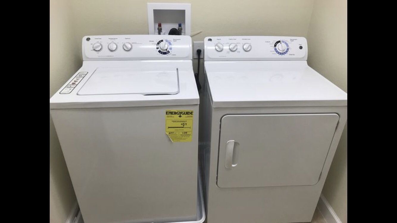 GE Model GTDL210GD3WW washer. Dryer GCWP1800D1WW. Less than 4 years old in like new condition.