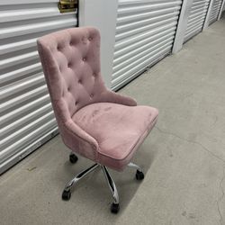 Home Goods Chair 