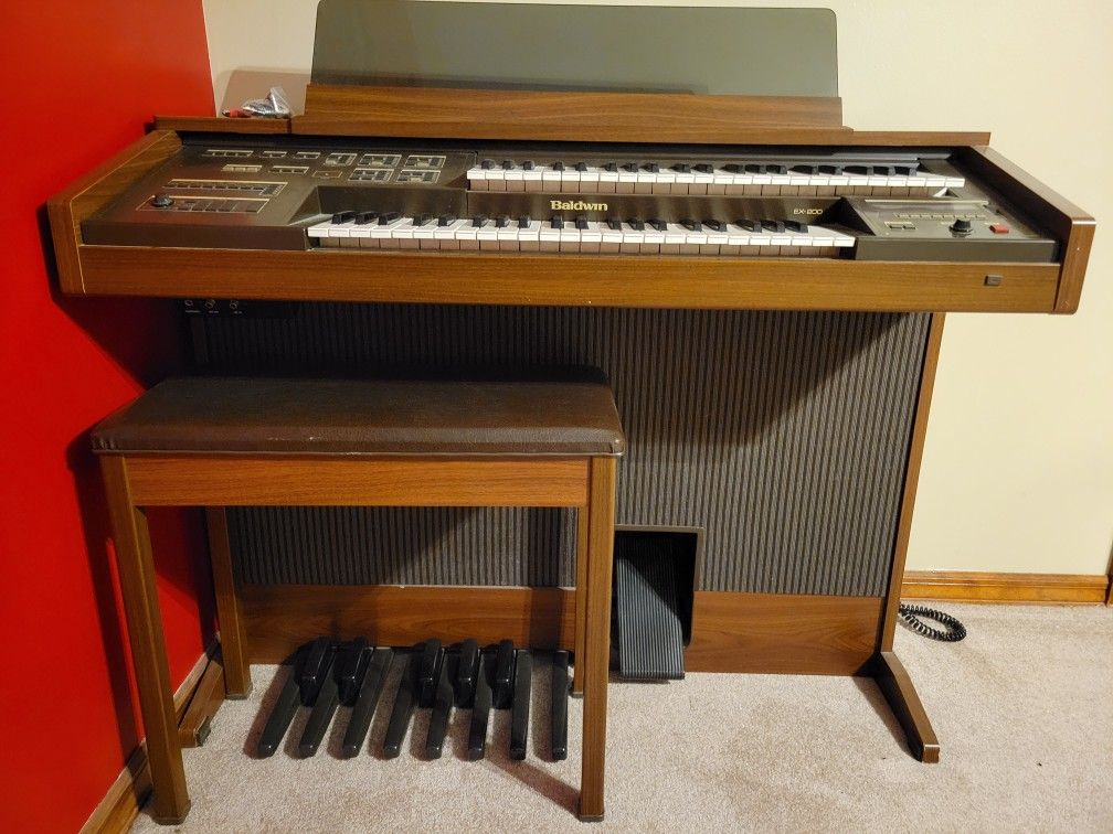 Baldwin Organ