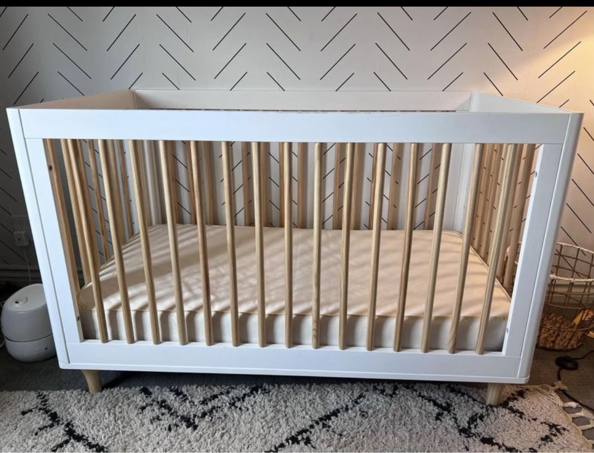 Babyletto Lolly White& Natural Wood 3-1 Baby Crib