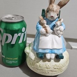 Vintage Mrs. Rabbit Music box