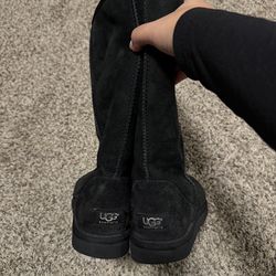 Women’s black long Uggs
