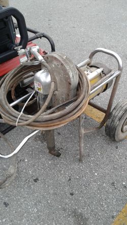 Paint sprayer machine