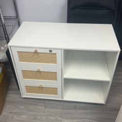 Shelving 3.5 Feet Wide