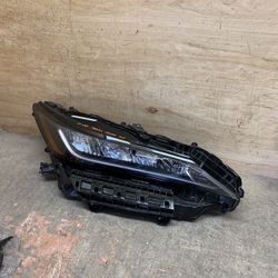 2021-2022 Toyota Venza Right Passenger Side Led Headlight