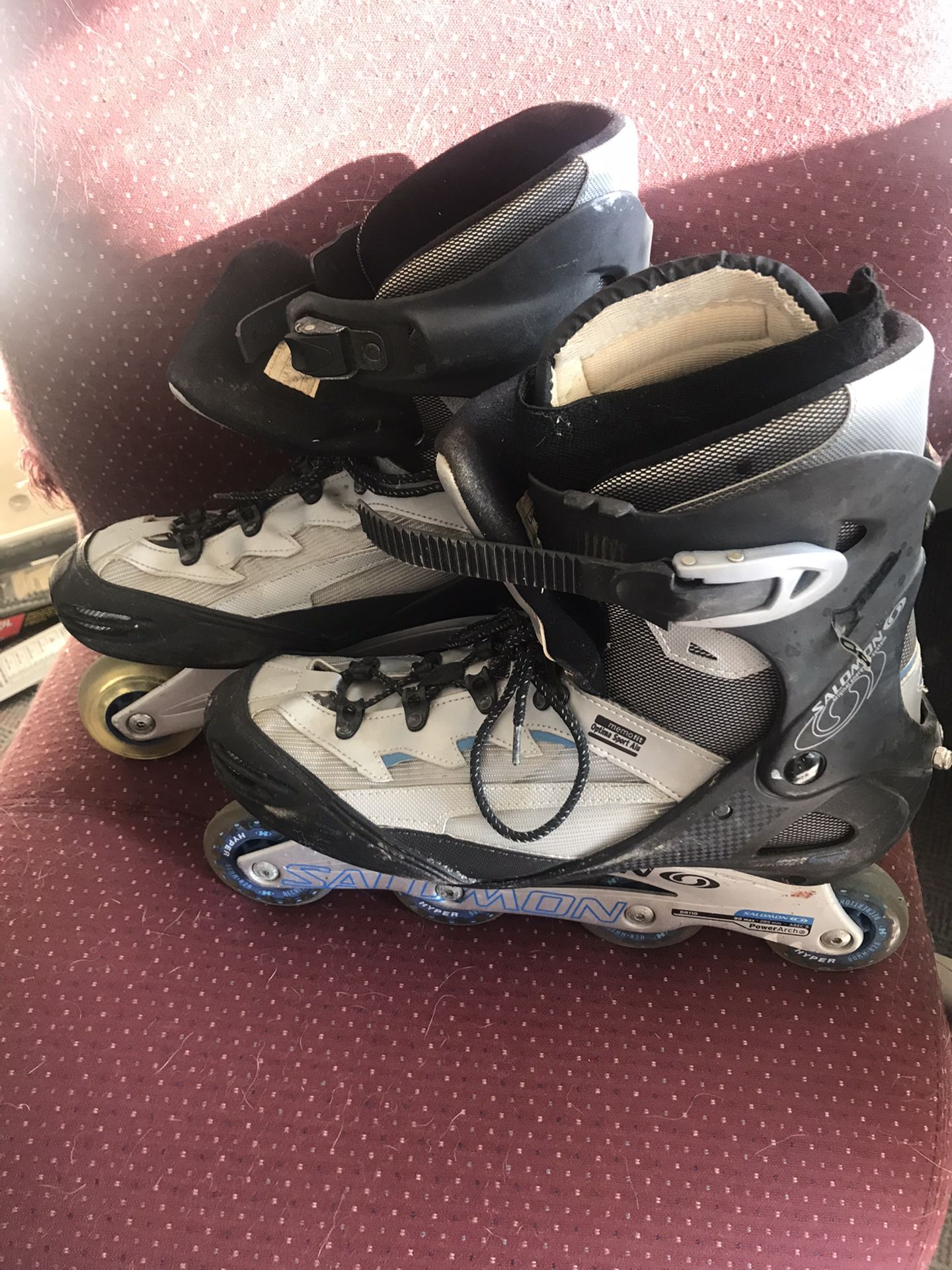 Rollerblades with knee and elbow guards