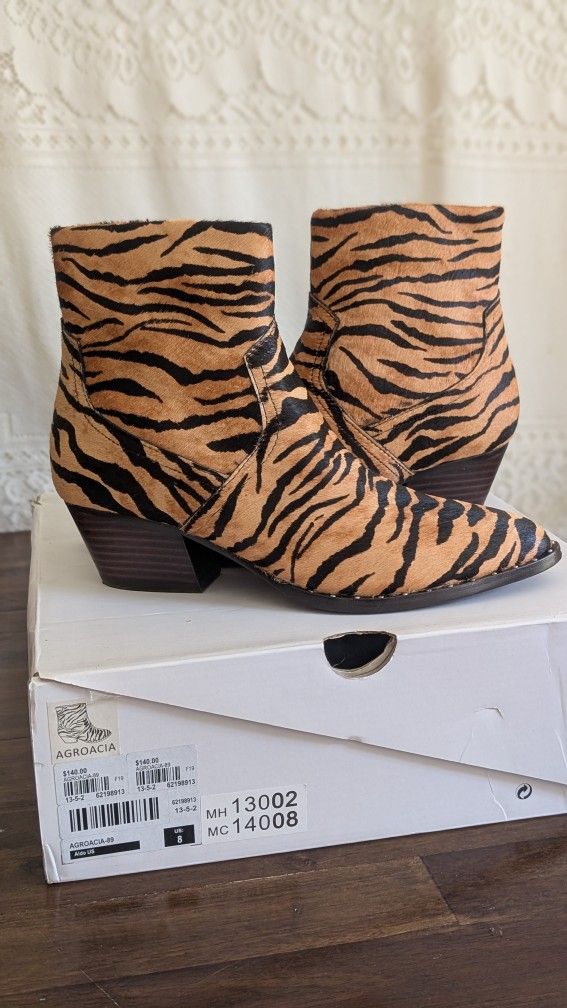 Aldo Tiger Print Boots Women's 8