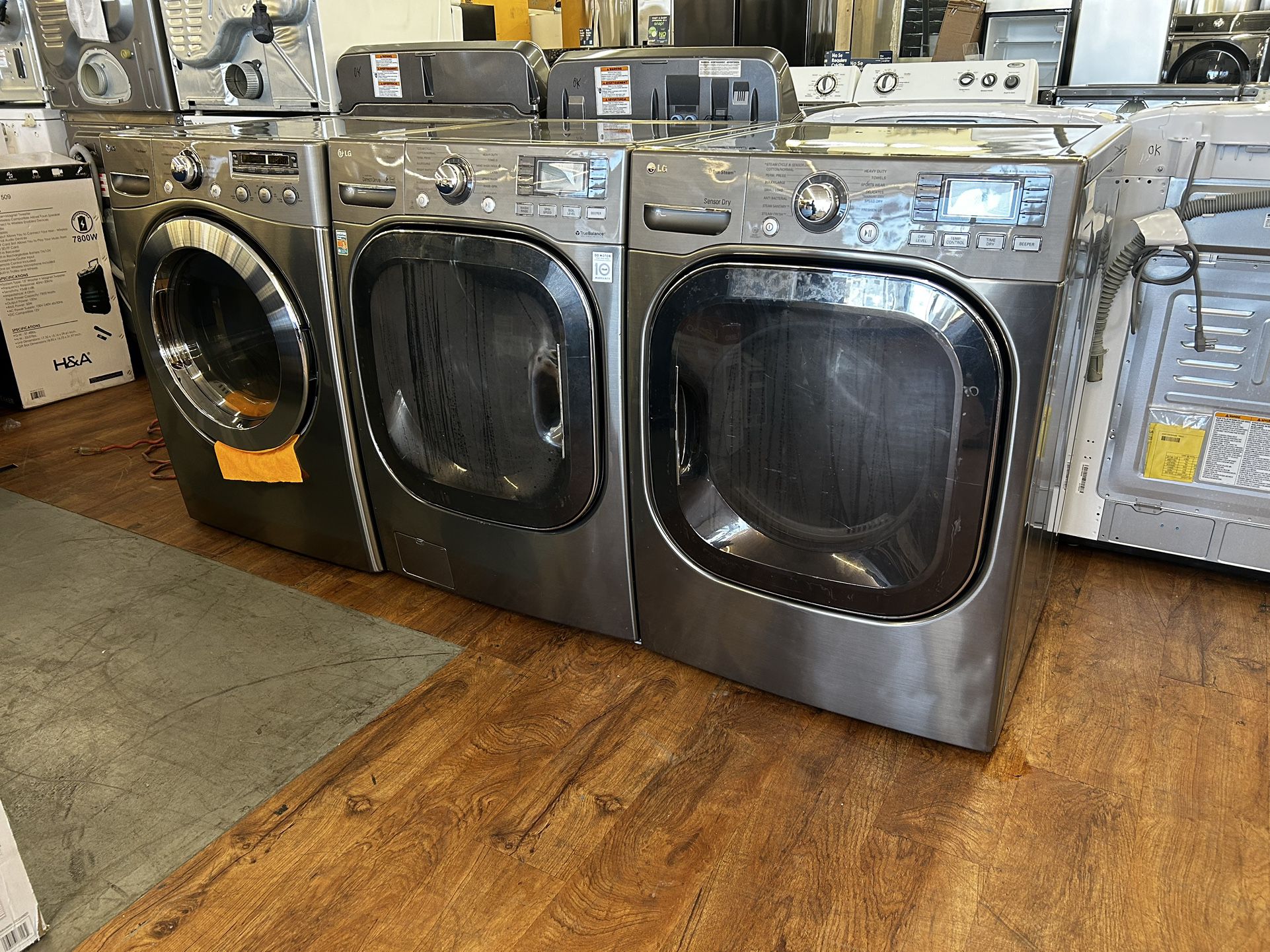 LG Front Load Washer And Electric Dryer For Sale!! 