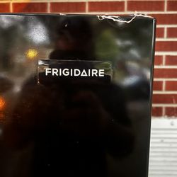 Refrigerator For Sale 