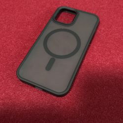 MagSafe iPhone 13 Case