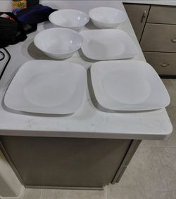 Corelle Serving bowls 3, Square Serving Plates 3