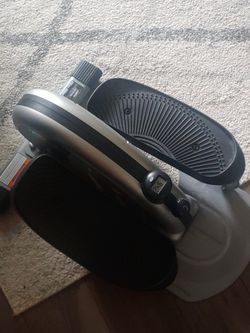 Stamina InMotion E1000 Elliptical Trainer

