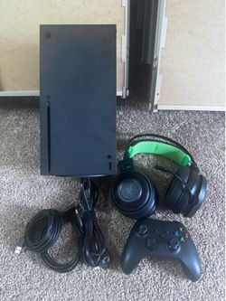 Xbox Series X | Razors Headset & Games