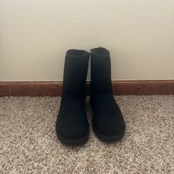 Black UGGS 