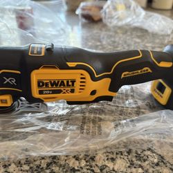 Dewalt XR Multitool 