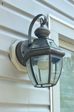 Exterior lantern lights