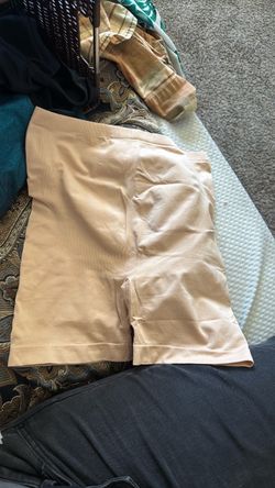 Cali curves 1095 nude size L seamless shorts