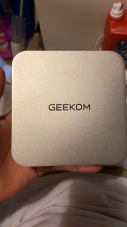 GEEKOM A8 Mini PC