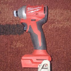 Milwaukee Impact Driver 