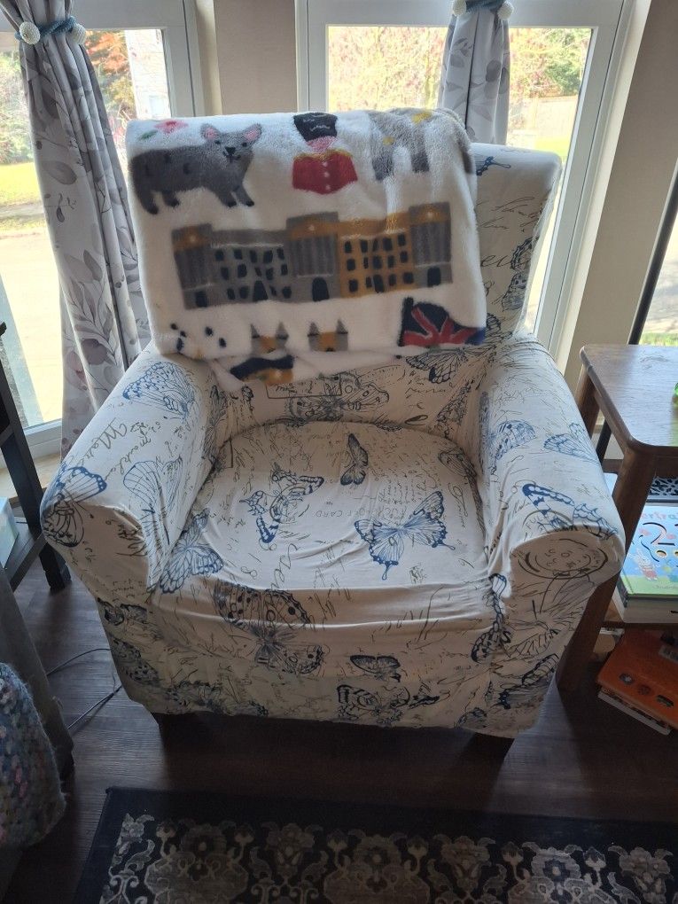 2  Free  Chairs With Covers 